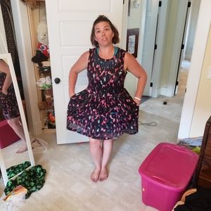 Stylish Patterned Midi Dress with Pockets! XL